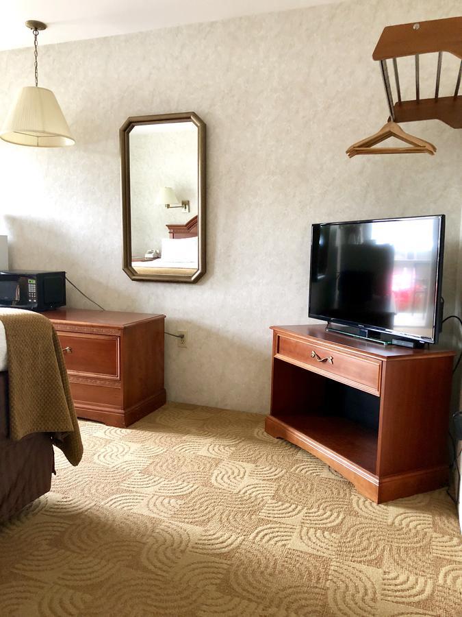 Lyn Aire Motel - Озеро Джордж Номер фото
